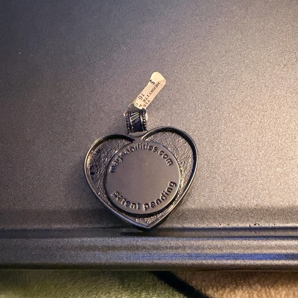 Magnabilities Heart Hematite Pendant With Magnetic Inserts - Picture 4 of 5